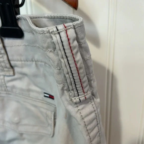 Tommy Hilfiger khaki cargo shorts size36 great condition super soft comfortable - Picture 7 of 14
